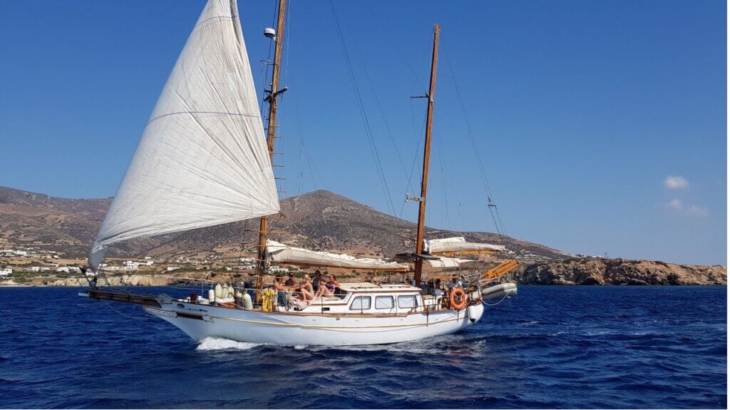 Yin Yang Yacht Paros